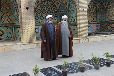 تصاویر / مراسم گرامیداشت دهه مبارکه فجر با حضور امام جمعه قزوین برگزارشد