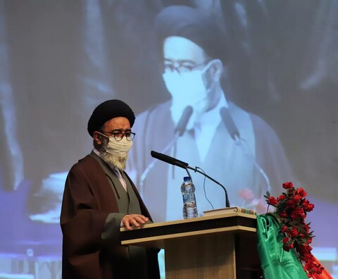 تصاویر/ مراسم بزرگداشت ۱۲ بهمن در مصلی امام خمینی (ره) تبریز