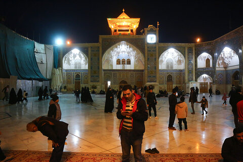 حرم حضرت معصومه(س) در سوگ شهادت امام هادی(ع)