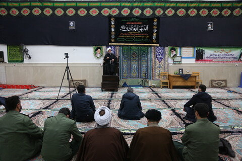 سلسله نشست های جهاد تبیین ویژه ایام الله دهه فجر در مسجد امام خمینی(ره) پردیسان