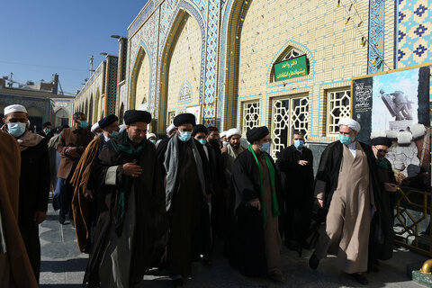 بالصور/ علماء دين من العراق يتشرفون بزيارة الإمام علي بن موسى الرضا (ع) ويتفقدون مجموعة متاحف العتبة الرضوية المقدسة