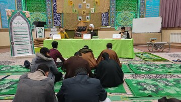 تصاویر/ کرسی آزاد اندیشی در مدرسه علمیه امام علی(ع) سلماس