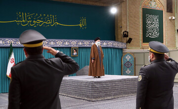 فیلم | زمزمه سرود جمهوری اسلامی ایران توسط رهبر معظم انقلاب