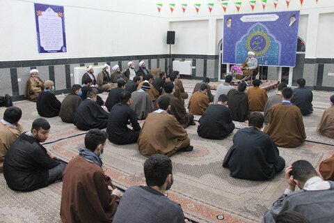 تصاویر/ جلسه دوم نشست های جهاد تبیین در مدرسه علمیه امام خامنه ای ارومیه