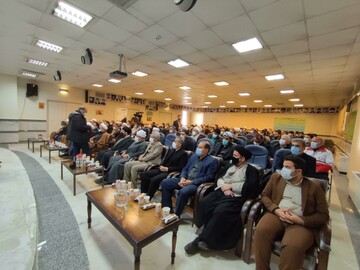 تصاویر/ جشن انقلاب با حضور روحانیون شیعه و اهل سنت شهرستان کامیاران