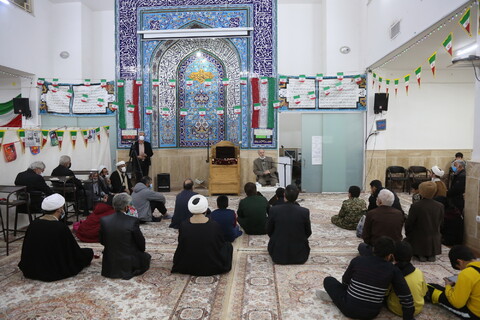 تصاویر/ سلسله نشستهای جهاد تبیین ویژه ایام دهه فجر در مسجد امام سجاد(ع) پردیسان