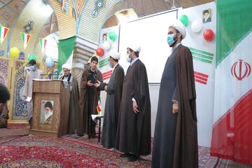 تصاویر/ جشن‌های ایام الله دهۀ فجر در حوزه علمیه کرمانشاه