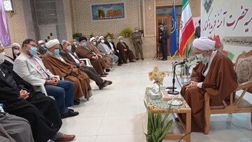 فراهم شدن زمینه فعالیت اجتماعی بانوان از دستاوردهای انقلاب است