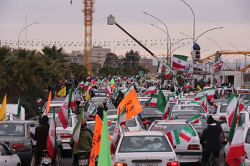 تصاویر / راهپیمایی خودرویی ۲۲ بهمن قم-۳