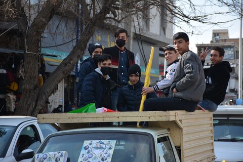تصاویر/ خلق حماسه ای دیگر از مردم ارومیه در 22 بهمن
