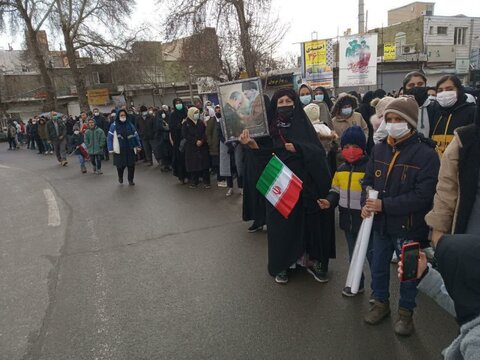 تصاویر/ راهپیمایی یوم الله 22 بهمن ماه در کردستان