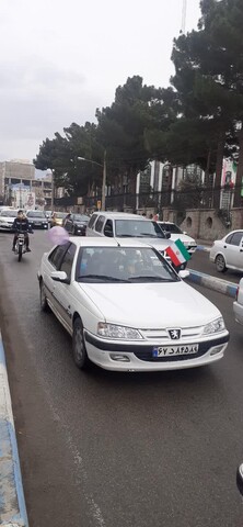 فیلم| راهپیمایی خودرویی مردم آبیک در بوم الله  ۲۲ بهمن
