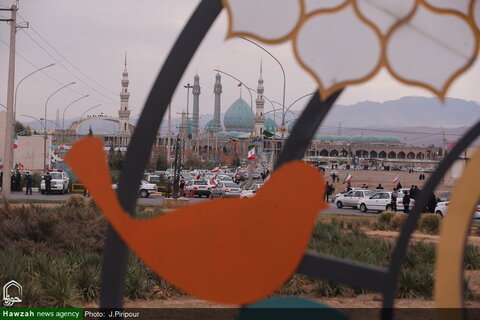 بالصور/ مسيرات ذكرى انتصار الثورة الإسلامية في مختلف مدن إيران