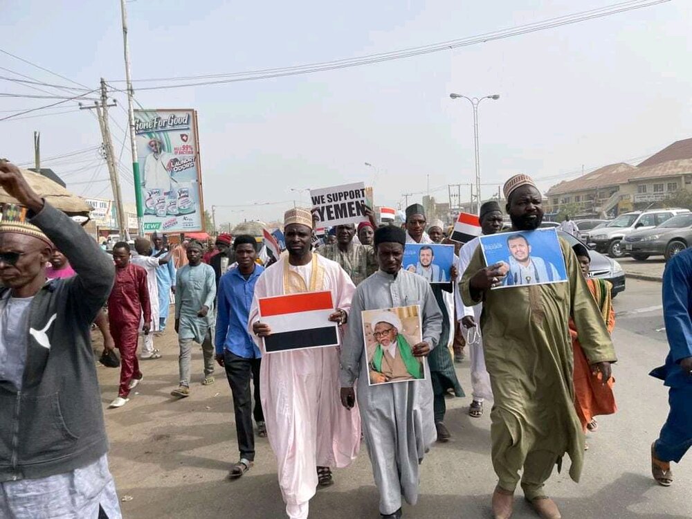 راهپیمایی مردم نیجریه در حمایت از مظلومان یمن + عکس
