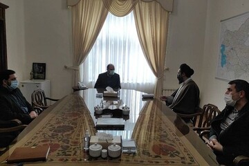 دشمن در حال حمله به مبانی انقلاب اسلامی است