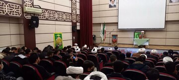 تصاویر/ درس اخلاق حجت الاسلام والمسلمین محمدی خراسانی برای طلاب مدرسه علمیه امام صادق (ع) بیجار