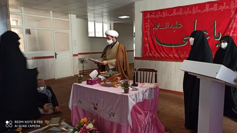 تصاویر/ همایش قرآنی انس با قرآن در مدرسه علمیه صادقیه تبریز