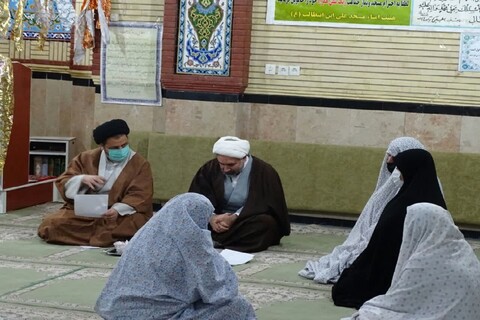 تصاویر/ حضور امام جمعه ماکو در جمع معتکفین