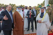 النّظام الخليفيّ يقامر بأمن البحرين باستضافته رئيس وزراء الكيان الصهيونيّ