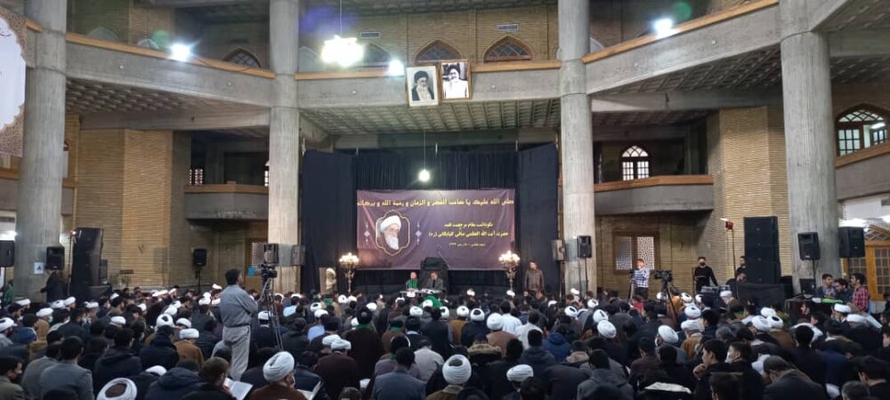 بالصور/ إقامة مجلس تأبين لآية الله العظمى الصافي الكلبايكاني في مدينة مشهد المقدسة