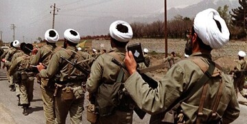 آیت‌الله‌ها و حجت‌الاسلام‌های هشت سال دفاع مقدس + تصاویر