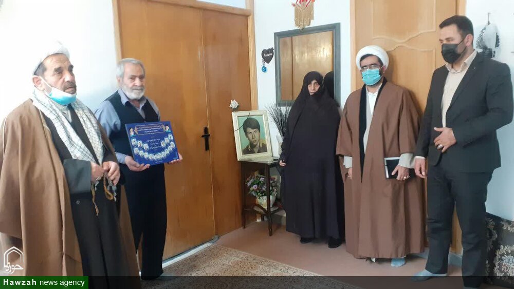 بزرگداشت شهدای روحانی نهاوند در مدرسه علمیه امام خمینی(ره)