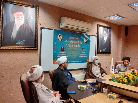 تصاویر/ نشست تخصصی بازخوانی منشور روحانیت امام(ره) با تاکید بر موضوع نفوذ