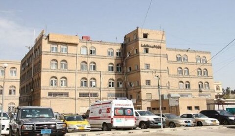 الصحة اليمنية تعلن دخول القطاع الصحي حالة حرجة بسبب أزمة الوقود