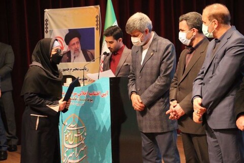 تصاویر/ آیین اختتامیه اجلاس سراسری نماز دانش آموزی در تبریز