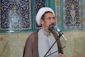 سومین نشست تبیین بیانیه گام دوم انقلاب در حوزه علمیه قزوین برگزار شد