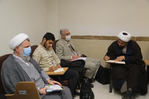 تصاویر/ برگزاری سومین دوره مهارت‌های بیان تفسیر در حوزه علمیه خوزستان