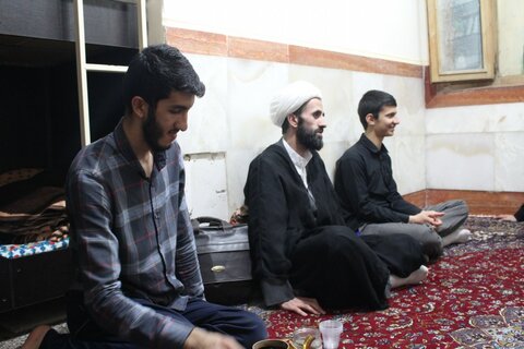 تصاویر/ بازدید از حجره ها و نشست صمیمی مدیر حوزه علمیه کردستان با طلاب قروه ای