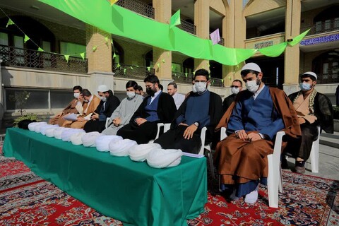 تصاویر/ مراسم عمامه‌گذاری جمعی از طلاب مدرسه علمیه امام خمینی (ره) گرگان