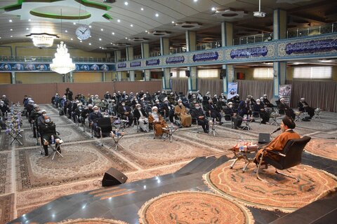 بالصور/ إقامة مؤتمر "رواد محافظة أذربيجان الغربية للدين والفكر"