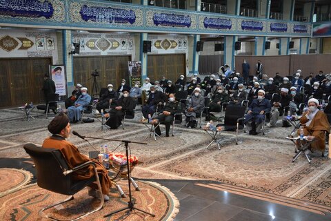 بالصور/ إقامة مؤتمر "رواد محافظة أذربيجان الغربية للدين والفكر"