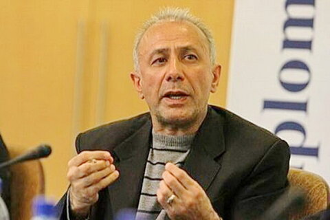 دکتر ابراهیم متقی، استاد روابط بین‌الملل و رئیس دانشکده حقوق و علوم سیاسی دانشگاه تهران