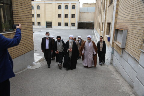 تصاویر/ بازدید آیت الله اعرافی از مدرسه علمیه فاطمی