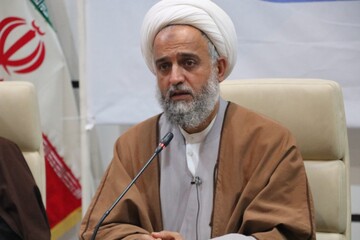 اگر مسئولی حال نوکری مردم ندارد، میز ریاست را رها کند