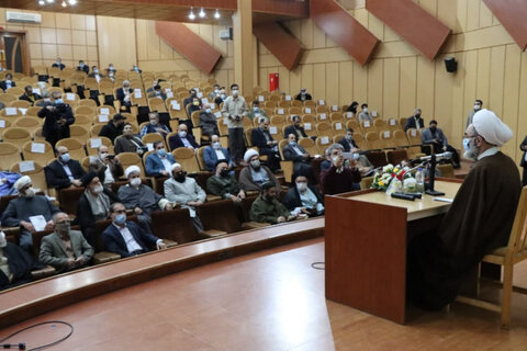 تصاویر/ نشست هم اندیشی “منجی در آینه ادیان و مذاهب” دانشگاه آزاد واحد رشت