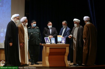 آثار همایش ملی «شهید سلیمانی و مکتب انتظار و مقاومت» رونمایی شد