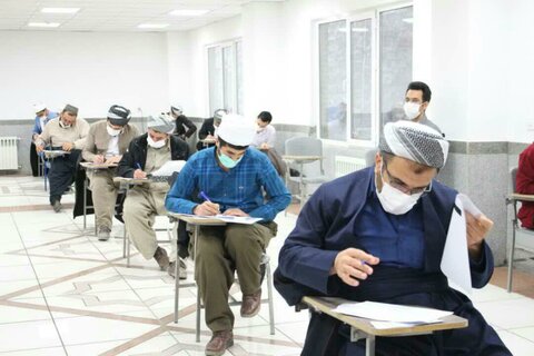 تصاویر/ آزمون جامع تعیین سطح ویژه طلاب، روحانیون و مدرسین مدارس علوم دینی کردستان