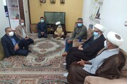امام جمعه بوشهر با دو نفر از جانبازان دیدار کرد 