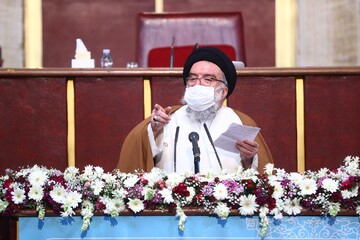 جهاد تبیین برای افرادی که تربیون دارند یک فریضه فوری و قطعی است