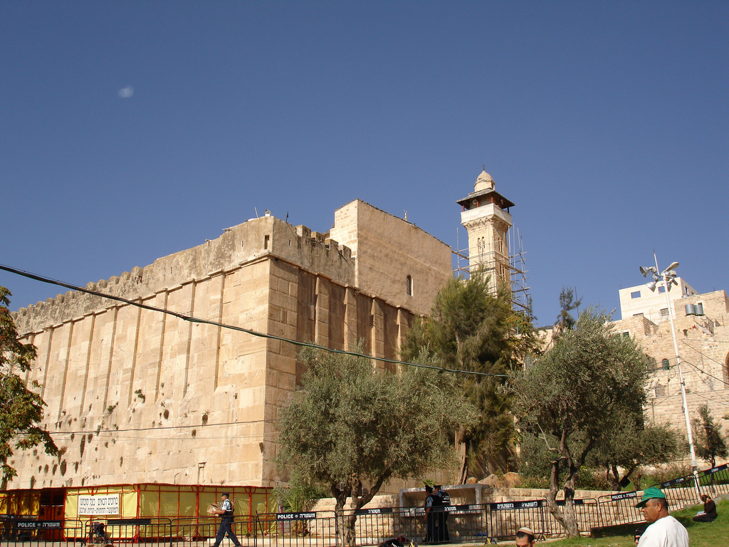 The Mufti of Jerusalem denounces visit by former US Vice President Pence to occupied Hebron mosque