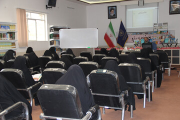 تصاویر/ کارگاه مدیریت پژوهش در حوزه علمیه خواهران یزد