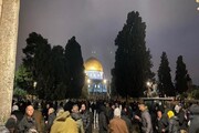 ہزاروں فلسطینیوں نے مسجد اقصیٰ میں نماز صبح ادا کی