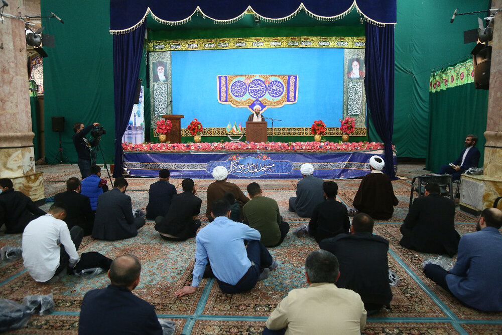 برگزاری جشن میلاد امام زمان(عج) با حضور طلاب جمهوری آذربایجان در جمکران