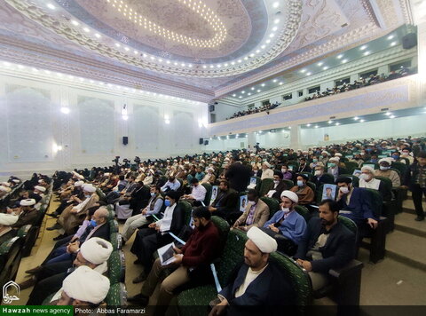 بالصور/ اختتام مؤتمر الخطوة الثانية للثورة الإسلامية الدولي من منظور القرآن والحديث بقم المقدسة