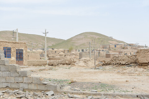تصاویر/ ساخت حمام و سرویس‌بهداشتی در روستاهای محروم سرخس توسط آستان قدس رضوی