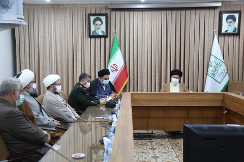 تصاویر/ دیدار رئیس سازمان عقیدتی سیاسی نیروی انتظامی با آیت الله بوشهری
